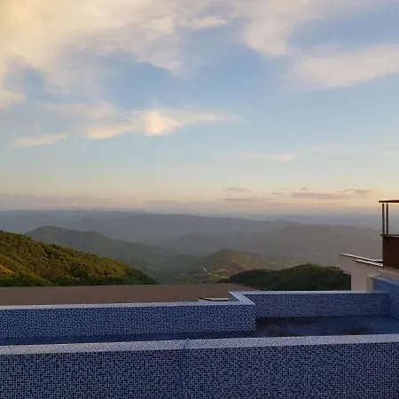 Premier 29 Milmari Wellness&spa 公寓