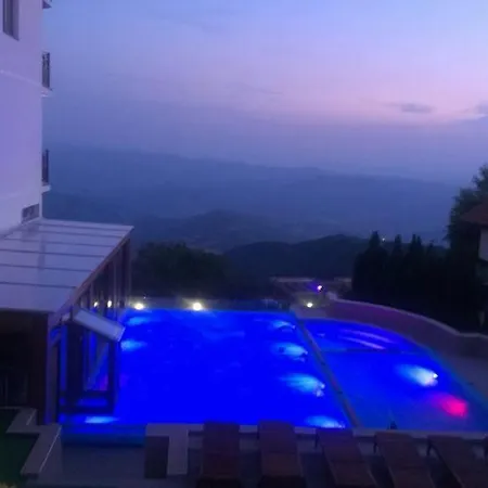 公寓 Premier 29 Milmari Wellness&spa